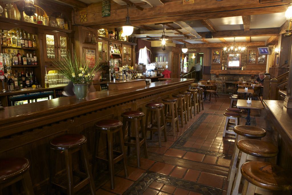 Leens Hotel Abbeyfeale Eksteriør bilde