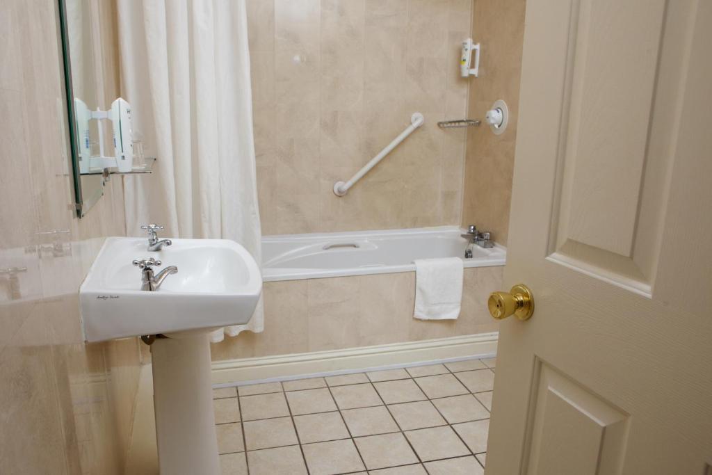 Leens Hotel Abbeyfeale Rom bilde