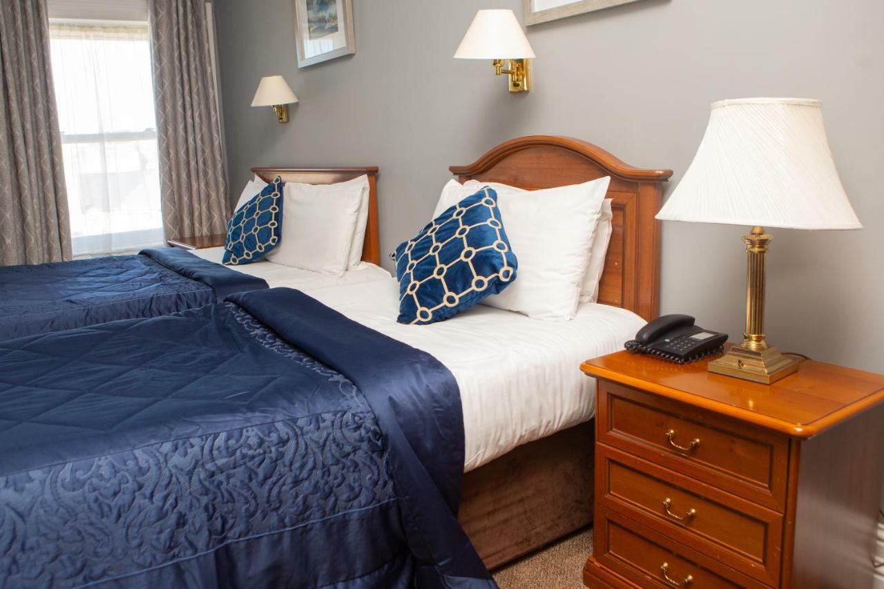 Leens Hotel Abbeyfeale Eksteriør bilde
